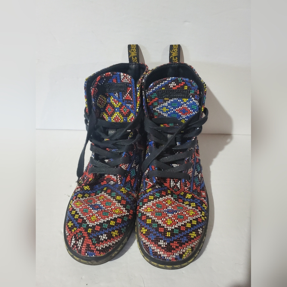 🌺 SOLD 🌺 Dr.Martens Hackney Boots